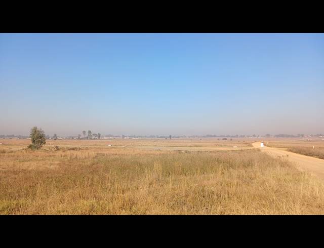 9,100M² VACANT LAND FOR SALE IN UNITAS PARK